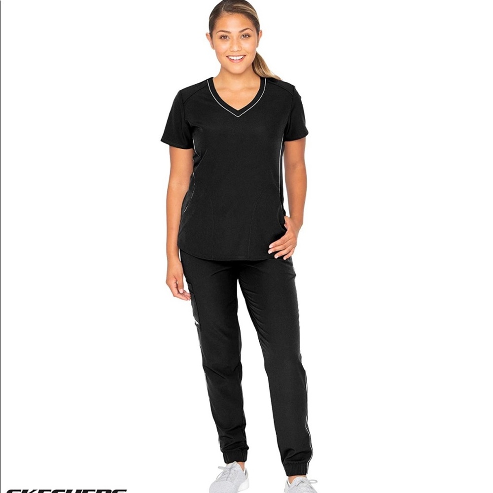 Black scrub set